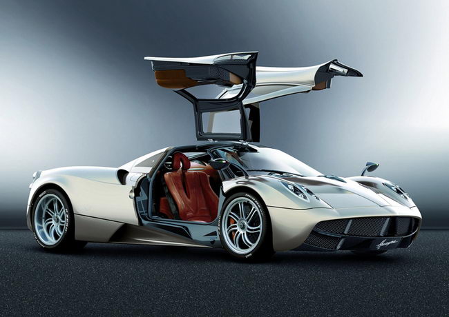 Фотографии нового суперкара Pagani