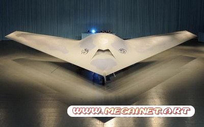 Беспилотник X-47B ( обзор / фото / видео )