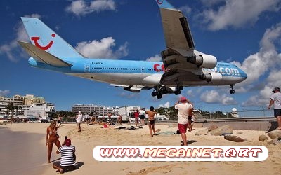 Maho Beach — пляж с самолетами над головой