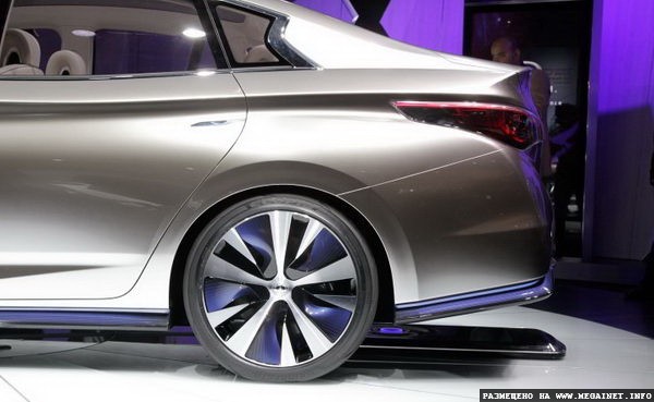 Infiniti LE – электромобиль с беспроводной зарядкой